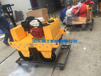 小型壓路機(jī)在路基施工中的要點