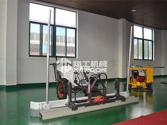 快看！你不知道的手扶混凝土攤鋪機(jī)施工優(yōu)勢(shì)