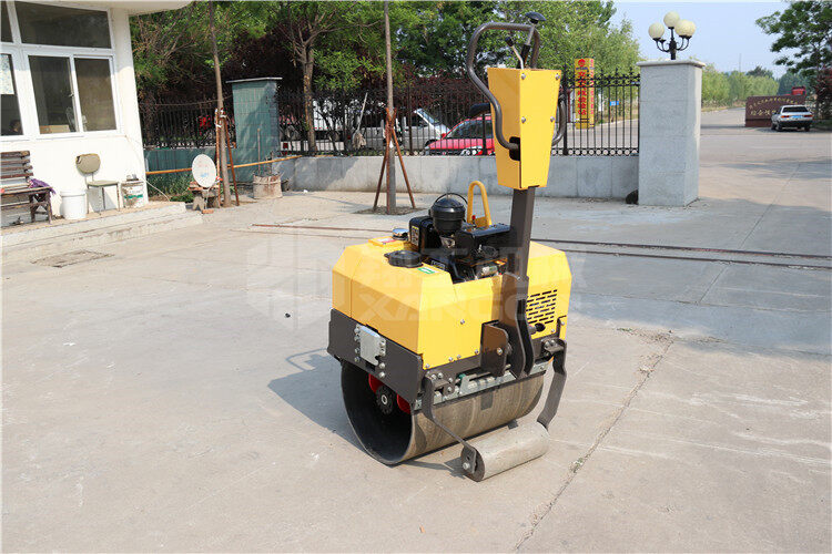 引起小型壓路機(jī)價(jià)格不穩(wěn)定的原因是什么原因呢？