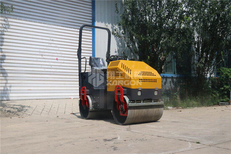 壓路機(jī)廠家告訴您如何鑒別壓路機(jī)產(chǎn)品的優(yōu)良